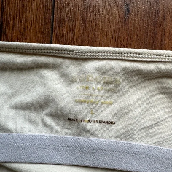 🪻🪻EUC Sonoma Women’s Cream Spaghetti Strap Camisole Top🪻🪻 - Picture 10 of 12